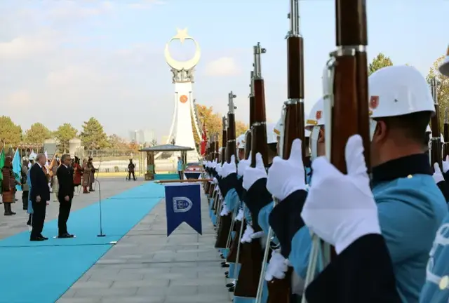 Cumhurbaşkanı Erdoğan, KKTC Cumhurbaşkanı Tufan Erh&uuml;rman'ı resmi t&ouml;renle karşıladı