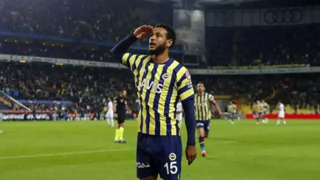 Fenerbah&ccedil;e'nin eski yıldızı Joshua King Ronaldo ile yarışıyor