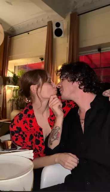 Nilperi Şahinkaya'dan sevgilisiyle romantik paylaşım