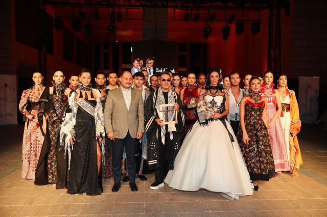 Şanlıurfa'nın kültürel mirası moda ile buluştu Şanlıurfa'nın kültürel mirası moda ile buluştu