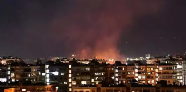 Suriye'nin başkenti Şam'da şiddetli patlamalar